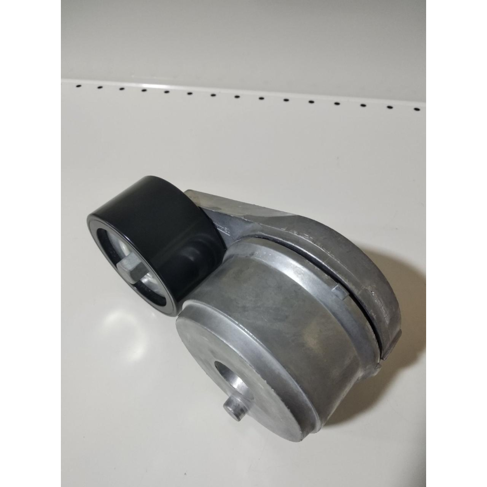 Натягувач ременя приводу DZ10469 RE582500 RE243199 John Deere