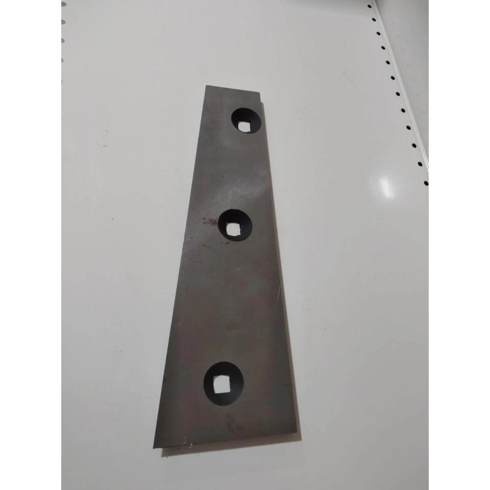 Нож противорежущий John Deere, E17777