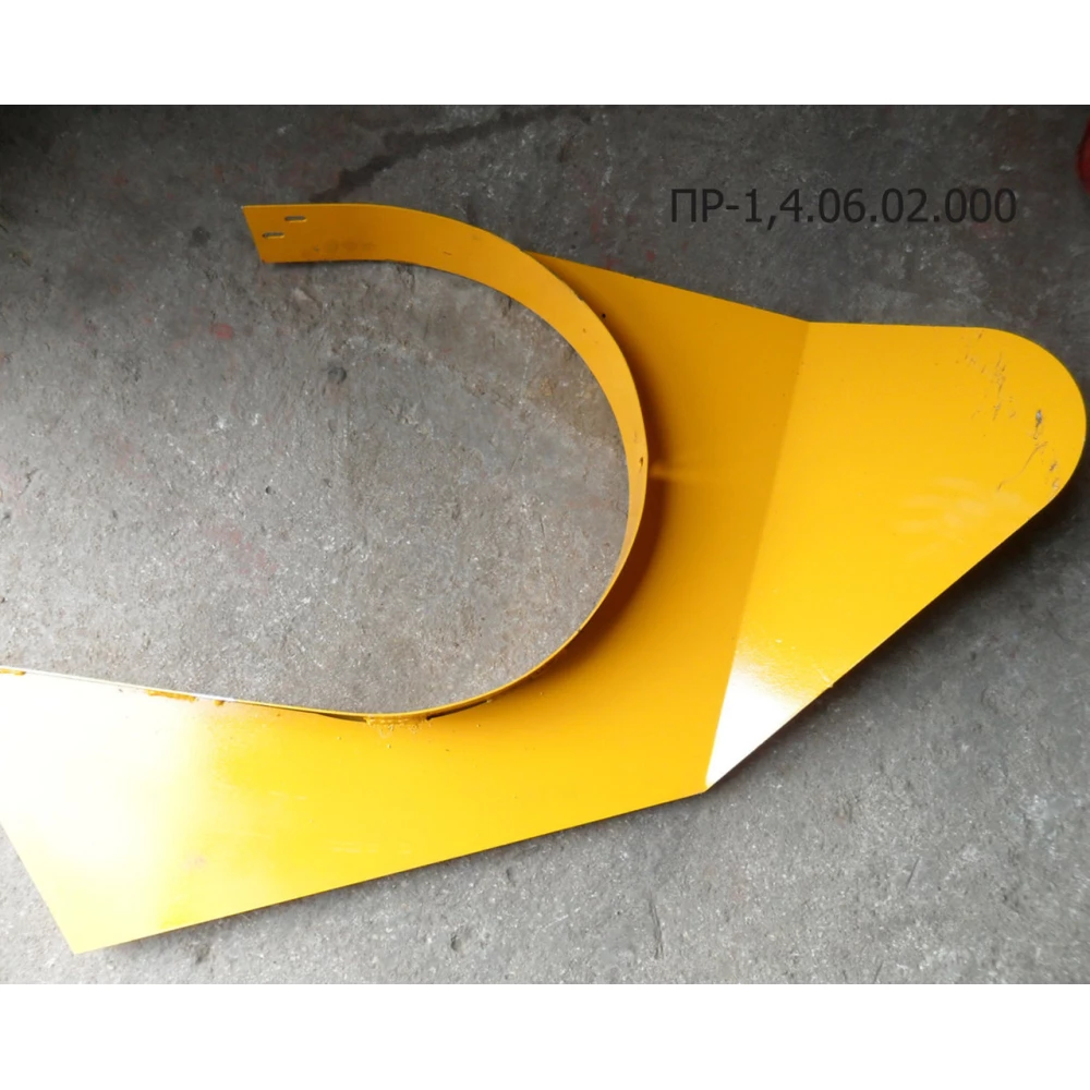 Щит правий ПРФ-145 ПР-1,4.06.02.000