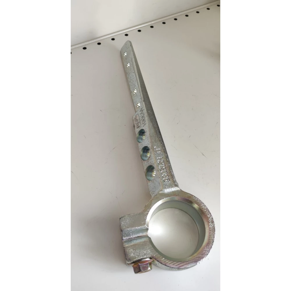 Головка ножа жатки (під одинарний сегмент 7 отв.) John Deere AH212050