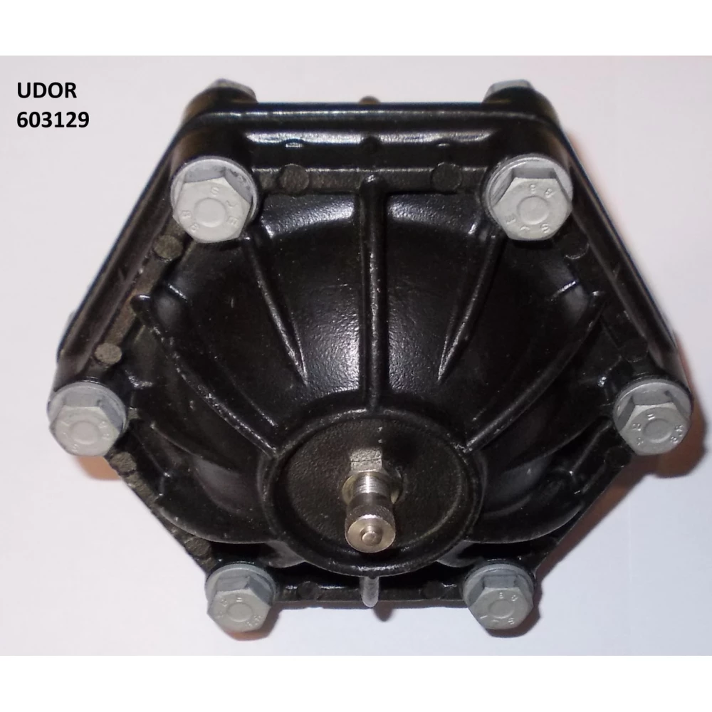 Насос на обприскувач RO-250 UDOR 250 л/хв