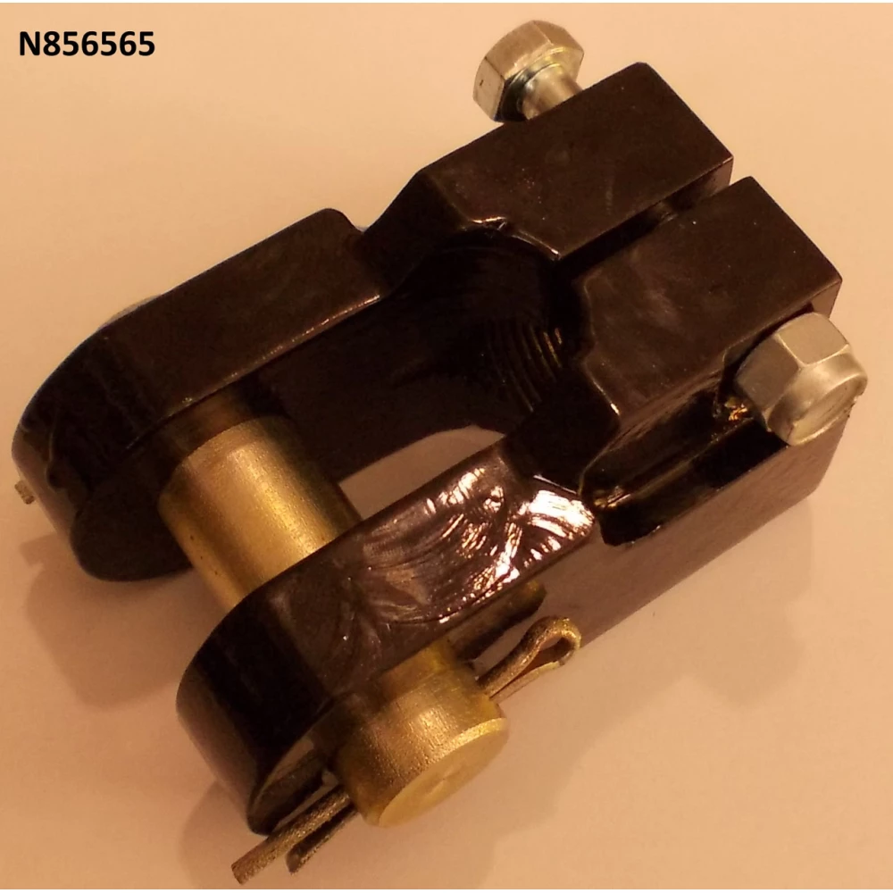 Вилка гидроцилиндра Massey Ferguson N856565