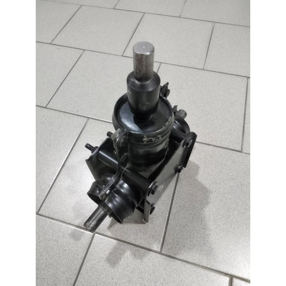 Редуктор центральний вал 25 мм розкидач МВУ-900 МВЮ 21.000В